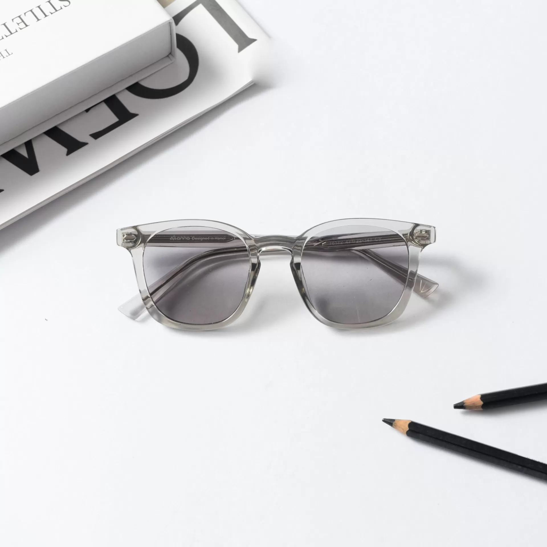 KÍNH RÂM CỐT KIM LOẠI 76172