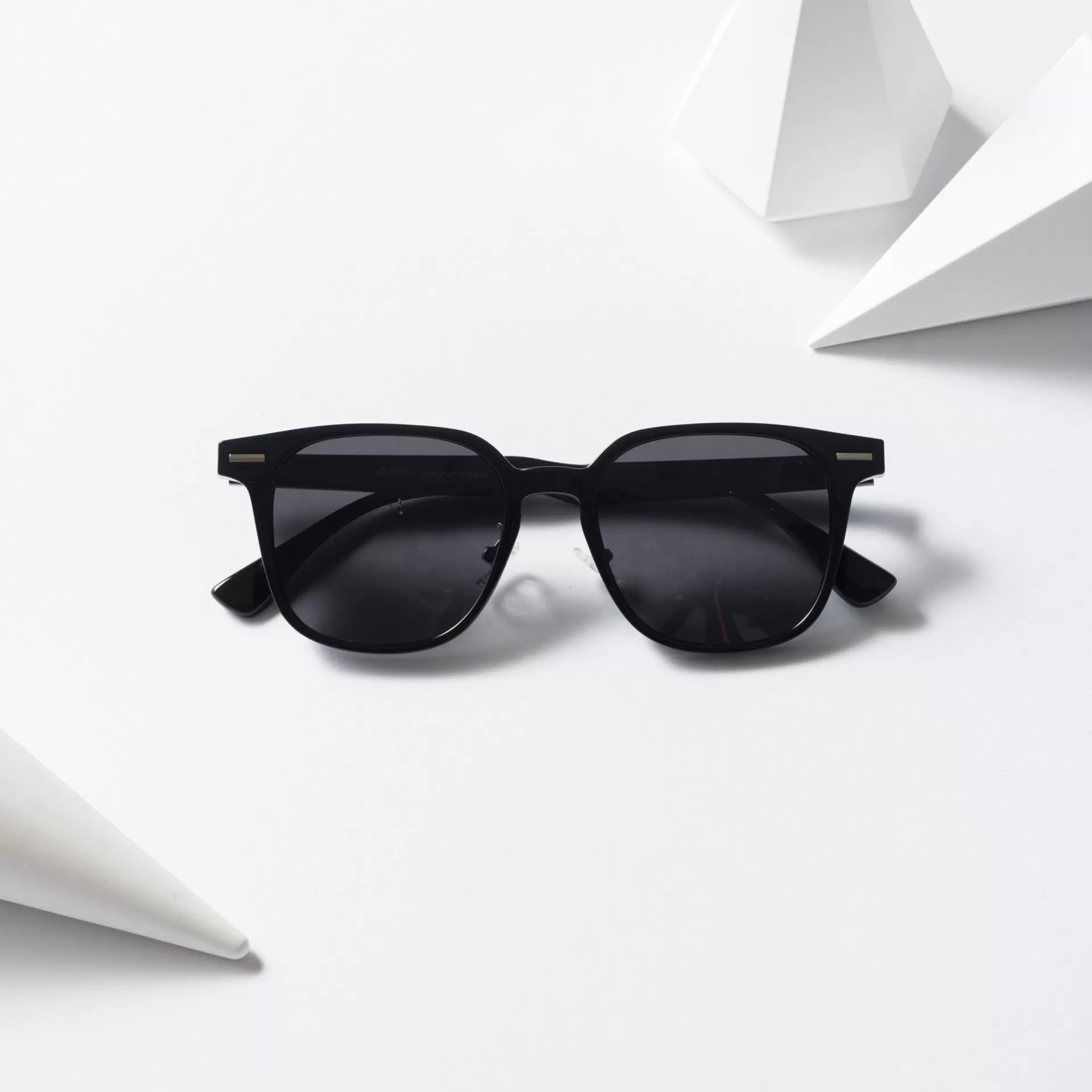 KÍNH RÂM PHÂN CỰC YC9039